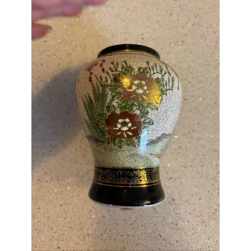Japanese porcelain vase